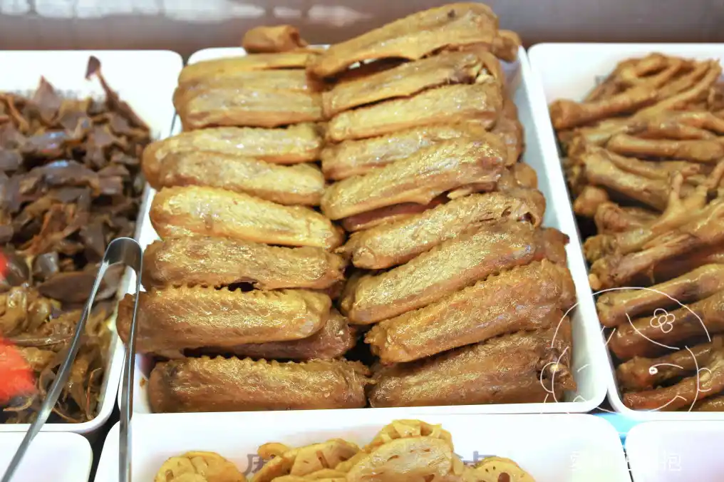 麻利連夢滷麻辣鴨翅