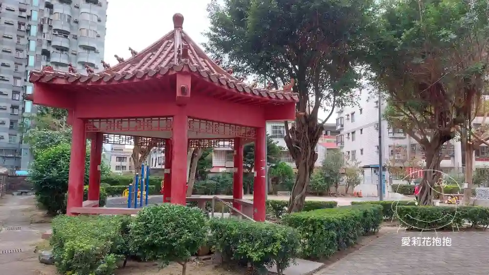 台中市太平區新高里立德公園的涼亭